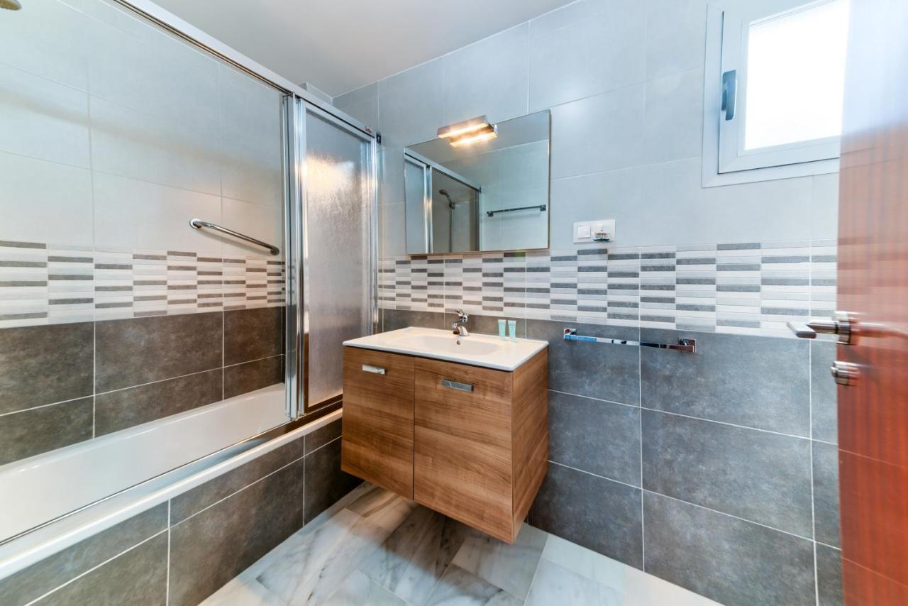 Holidays2Malaga Salitre Cerca Estacion Ave & Fibra Wifi Exterior photo